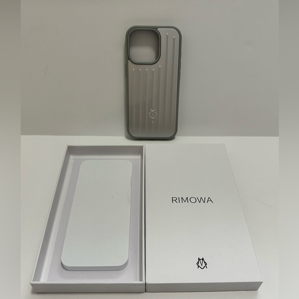 Rimowa Iphone Case Aluminum For Iphone 16 Pro - Picture 7 of 8